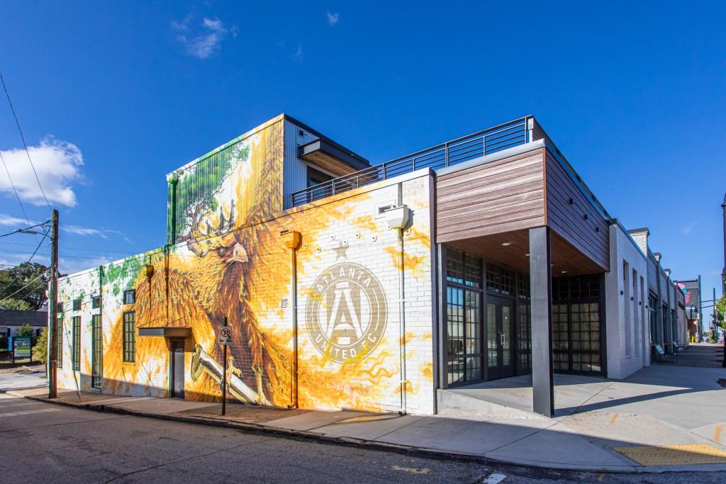 140 South Avenue SE