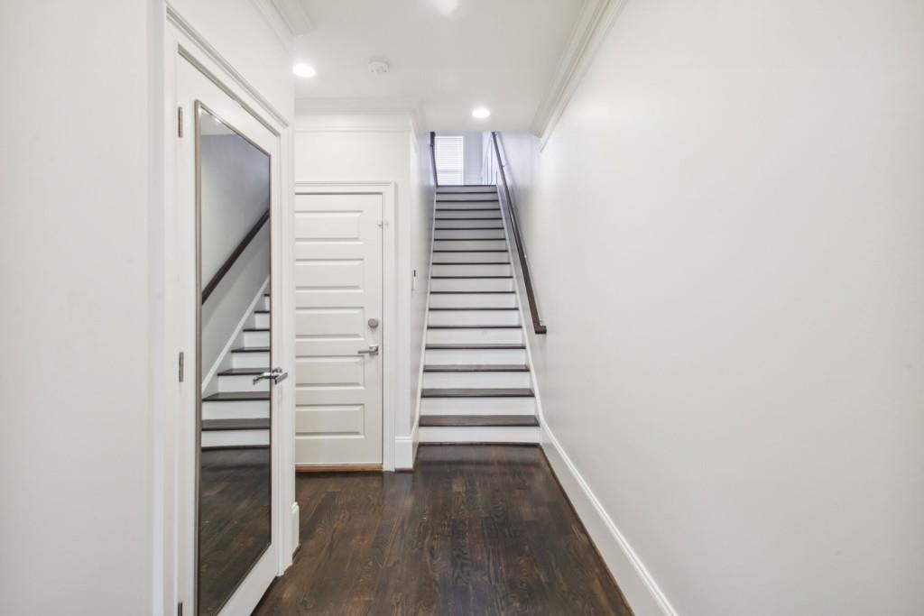 333 Brownstones Circle NE