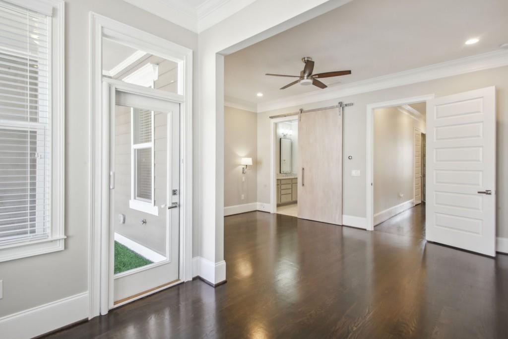 333 Brownstones Circle NE