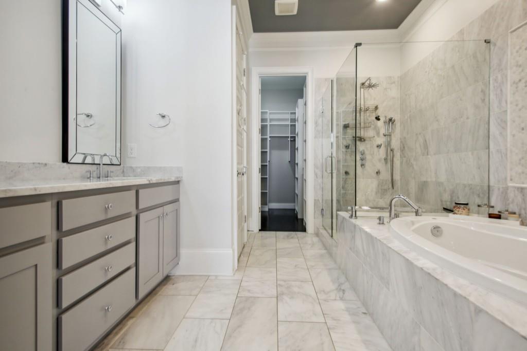 333 Brownstones Circle NE