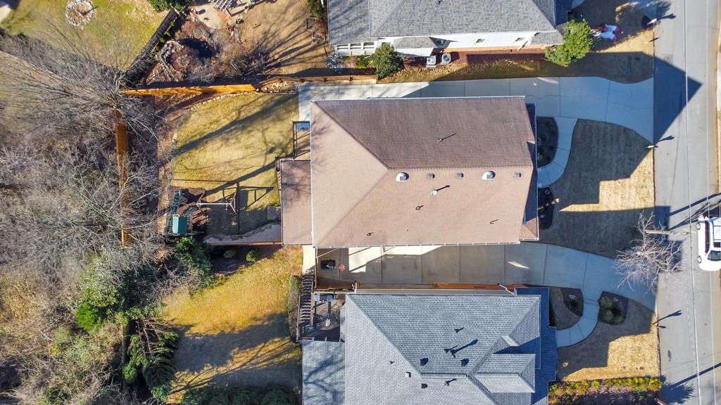 3172 Lynwood Drive NE