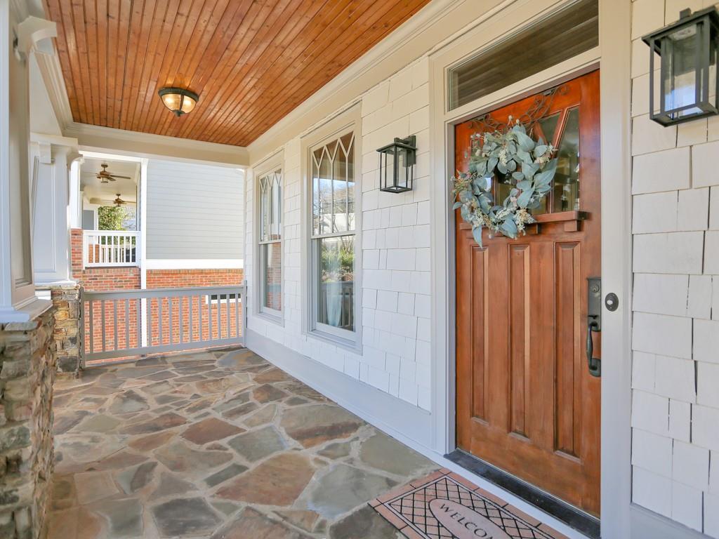 3172 Lynwood Drive NE