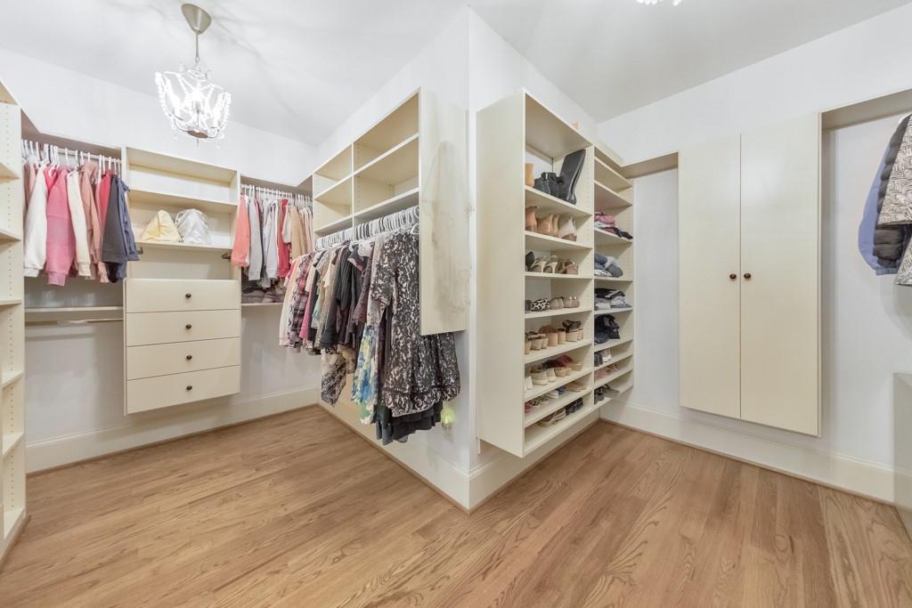 3172 Lynwood Drive NE