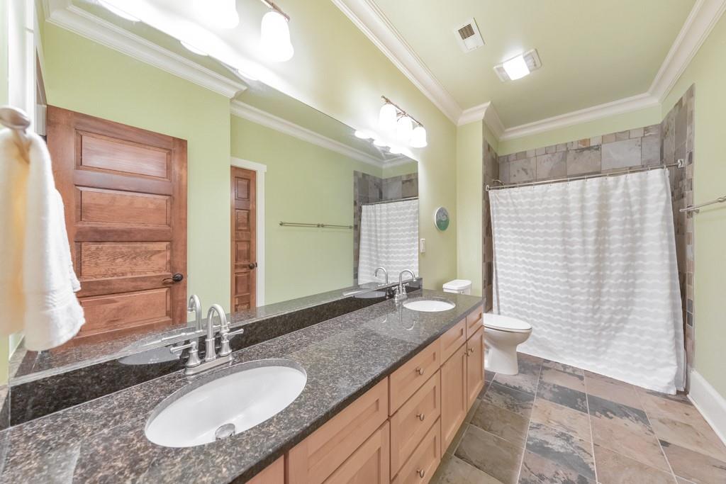 3172 Lynwood Drive NE