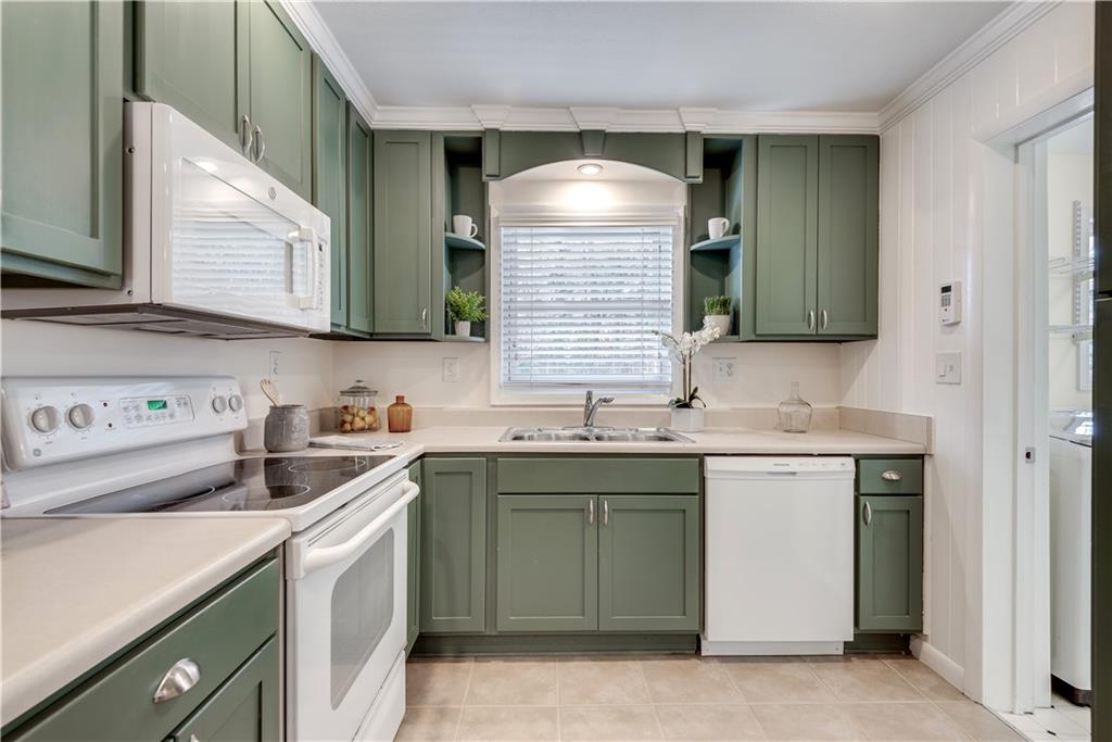 2737 Mount Olive Drive