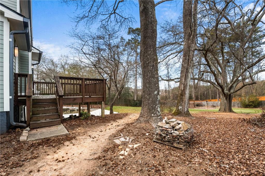 2402 Hillboro Circle SW