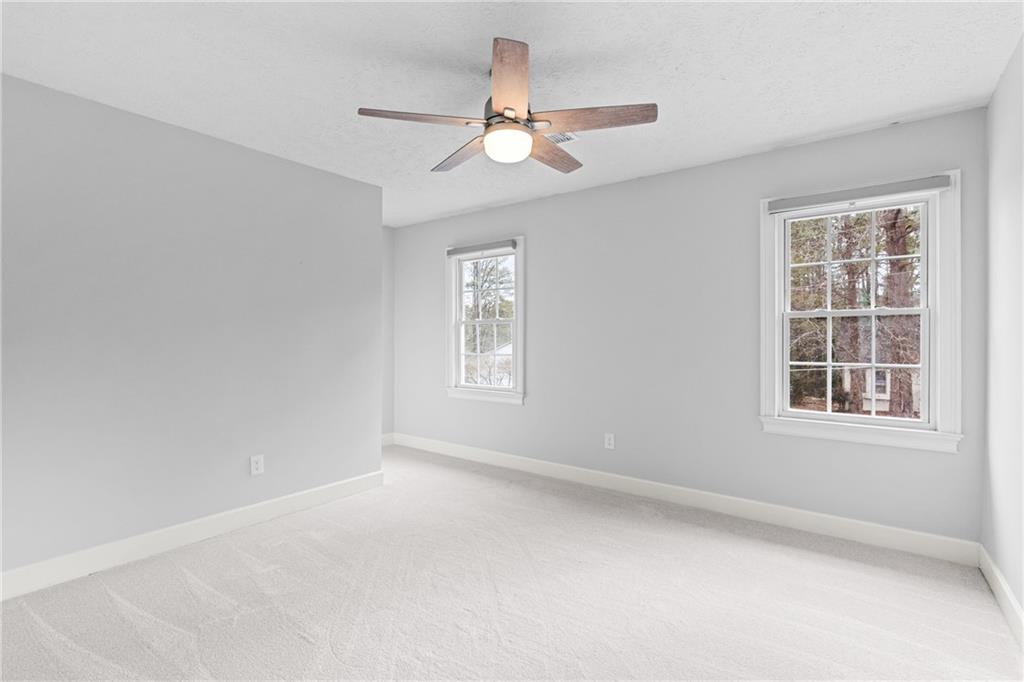 2402 Hillboro Circle SW