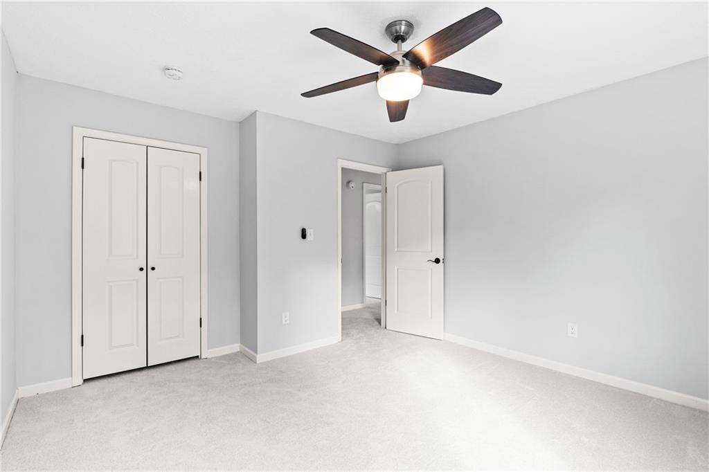 2402 Hillboro Circle SW