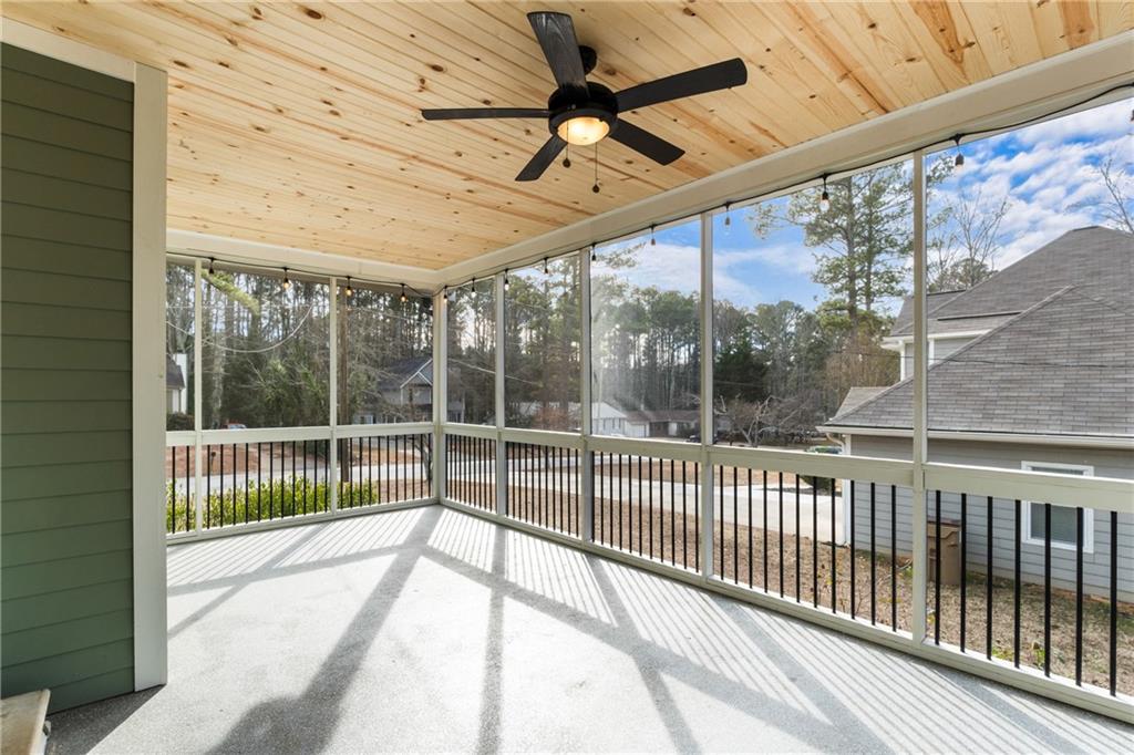 2402 Hillboro Circle SW