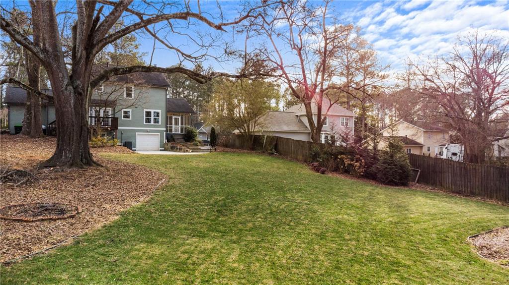 2402 Hillboro Circle SW