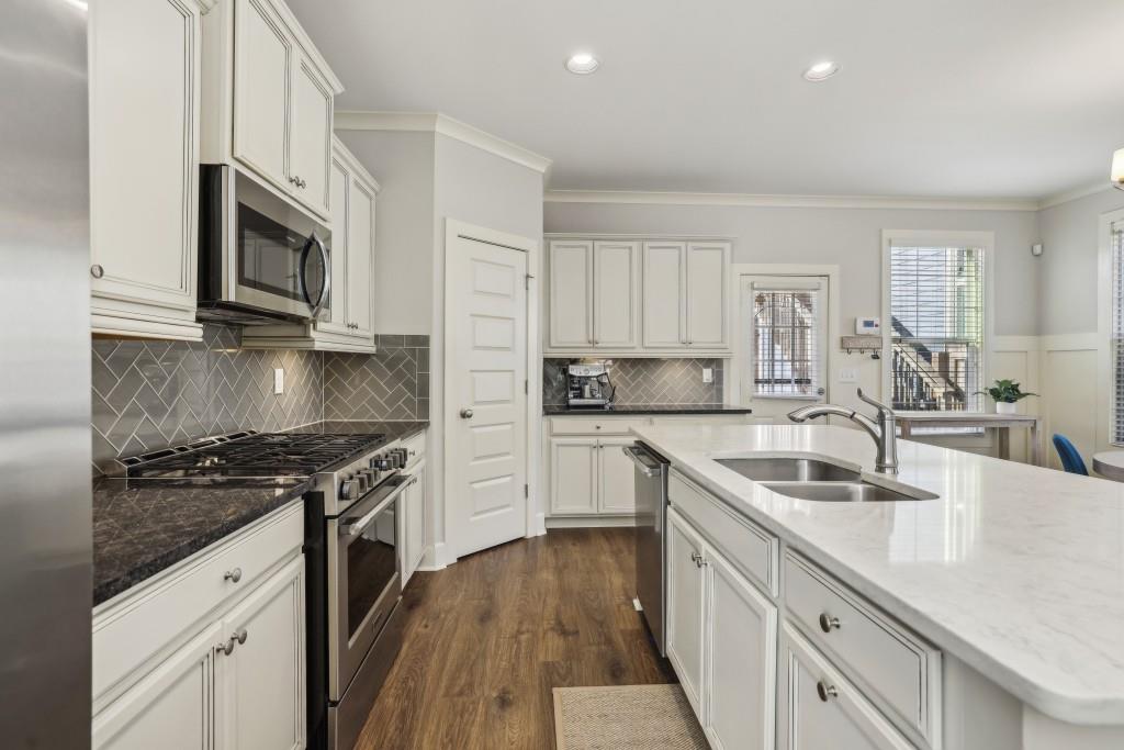 2111 Birkdale Terrace