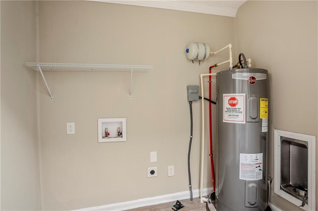 2848 Baker Ridge Drive NW