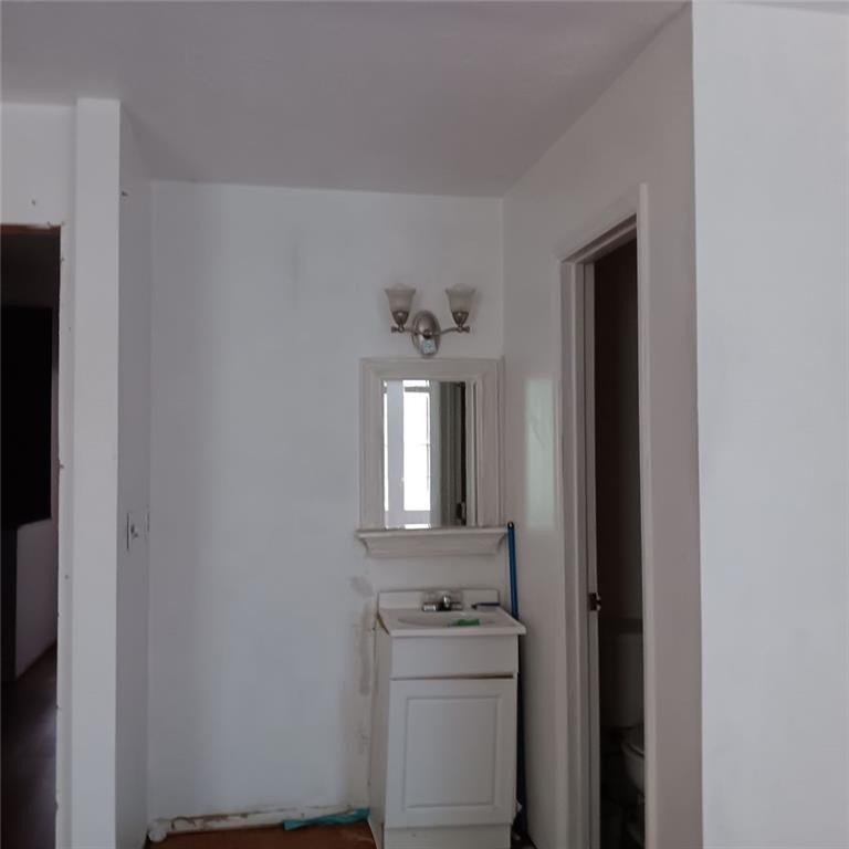 1604 Pine Tree Trail