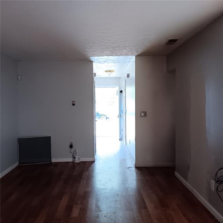1604 Pine Tree Trail