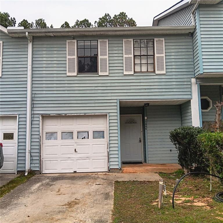 1604 Pine Tree Trail