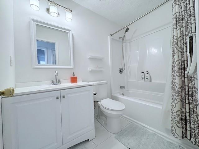 2120 Racquet Club Circle