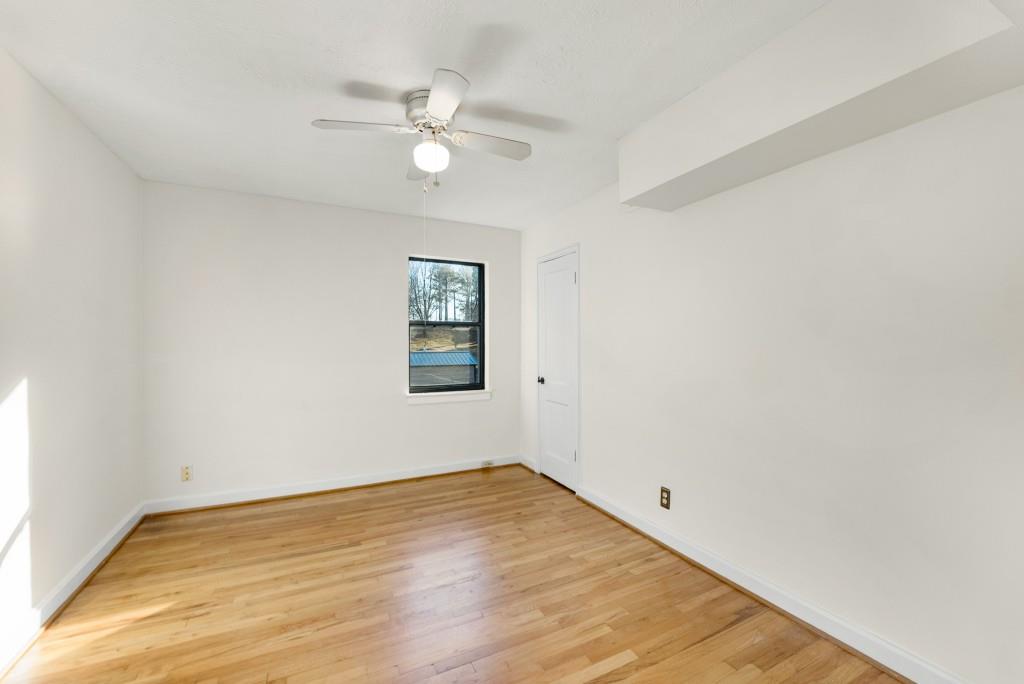 323 3rd Street NE Unit 5