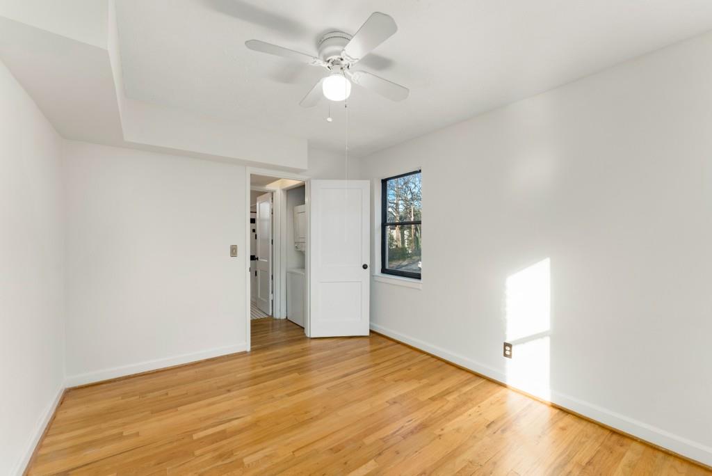 323 3rd Street NE Unit 5