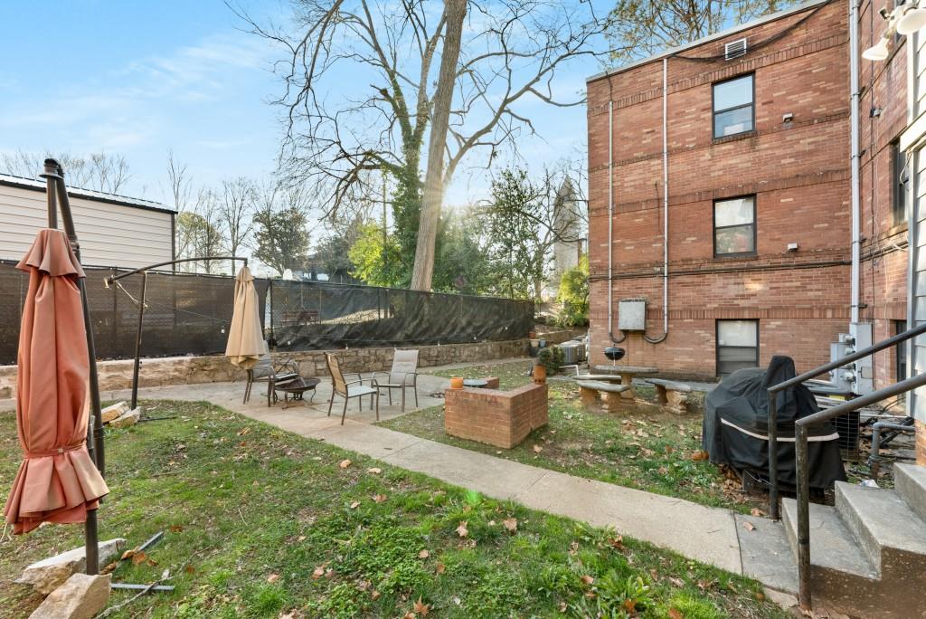 323 3rd Street NE Unit 5