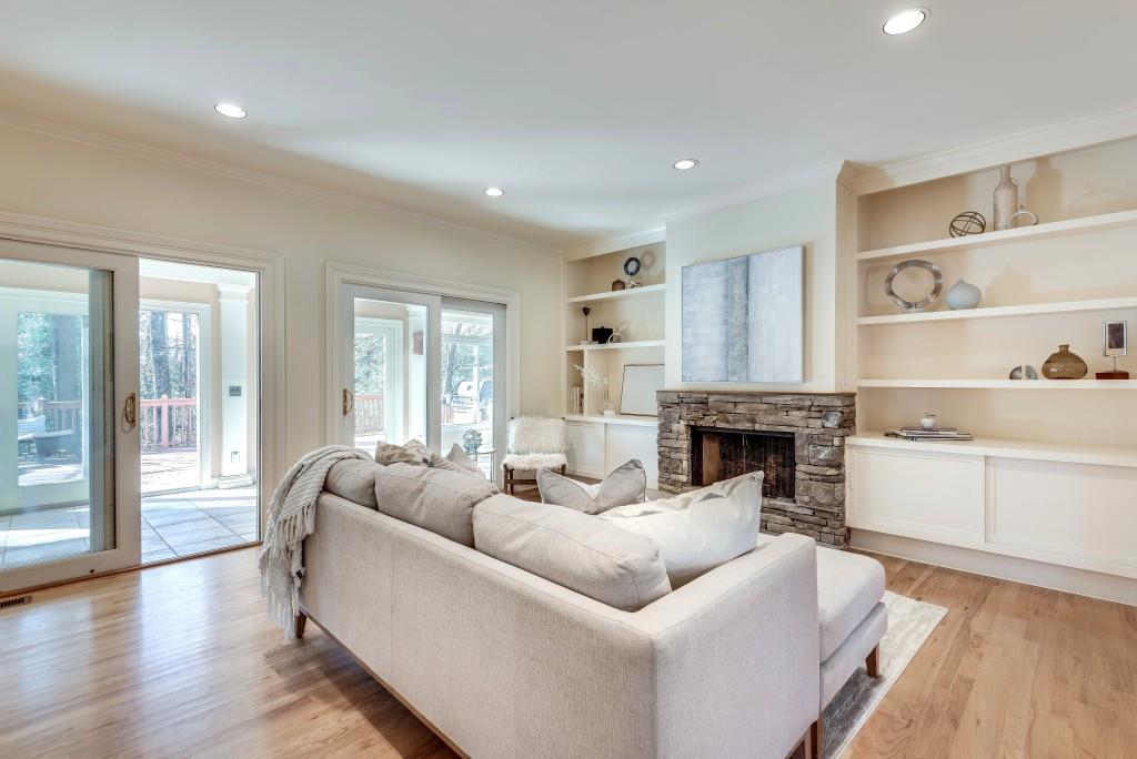 1865 Berkeley Mews NE