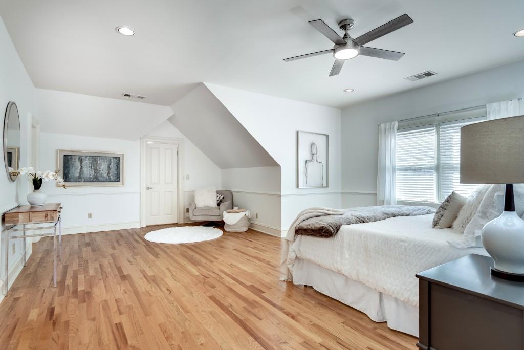 1865 Berkeley Mews NE
