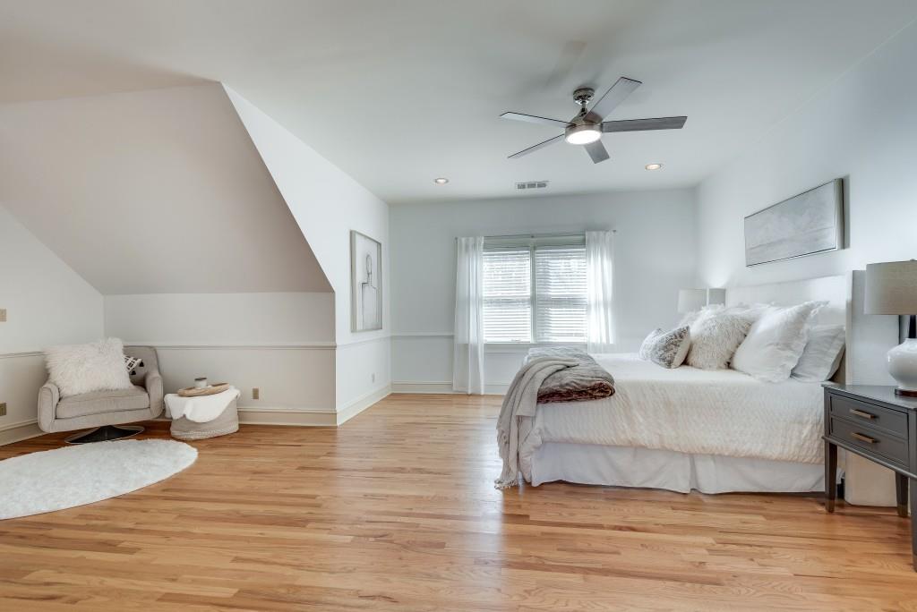 1865 Berkeley Mews NE