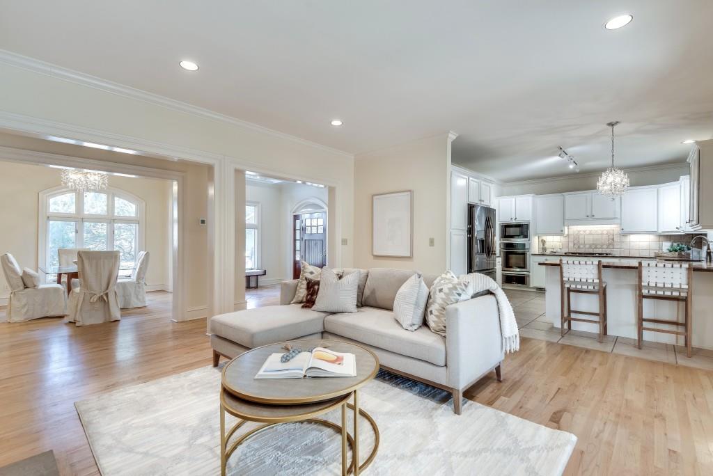 1865 Berkeley Mews NE