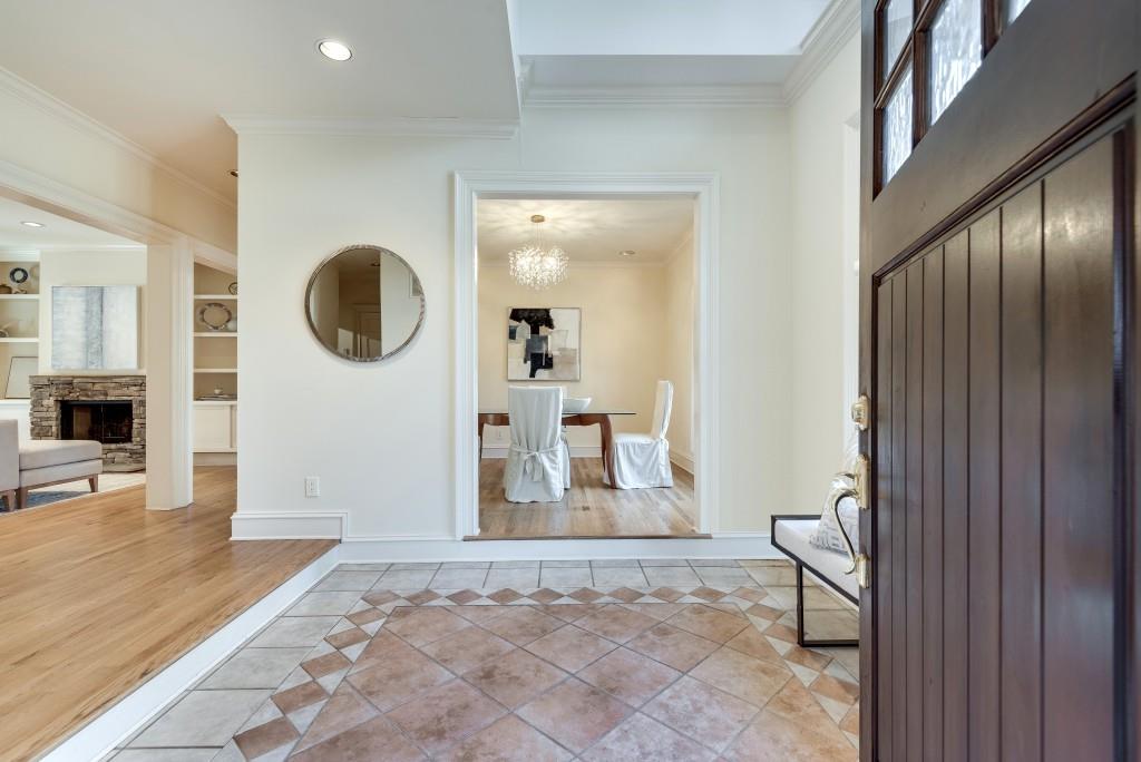 1865 Berkeley Mews NE