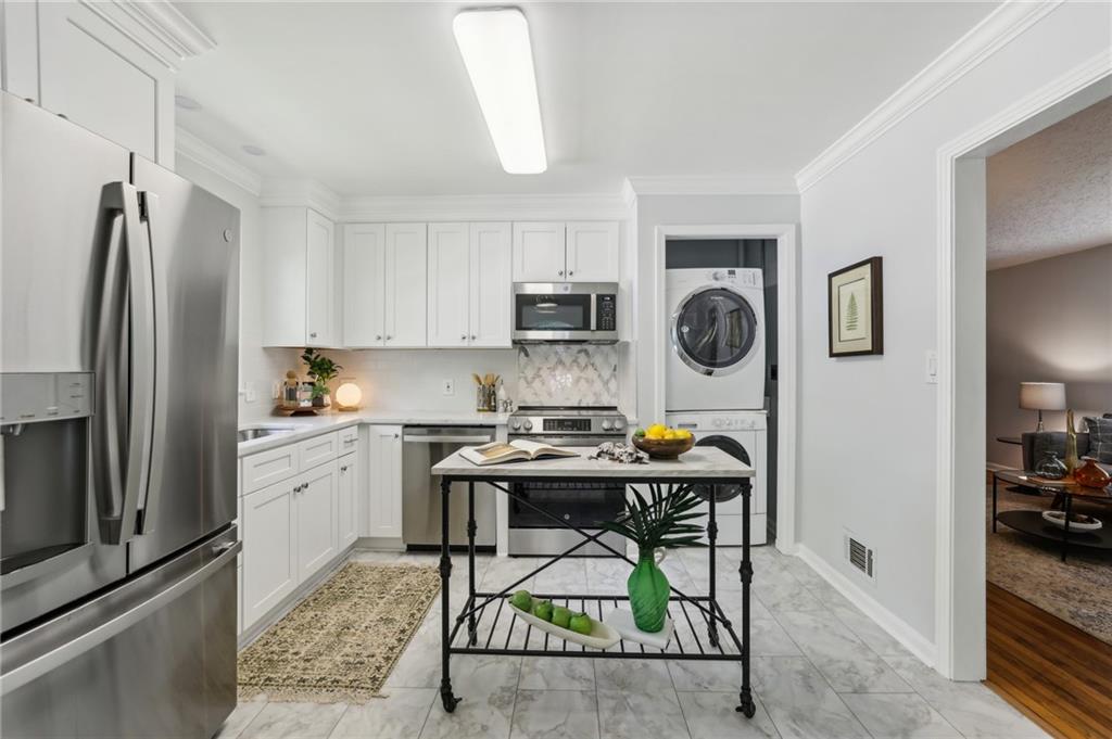 1943 Main Street NW