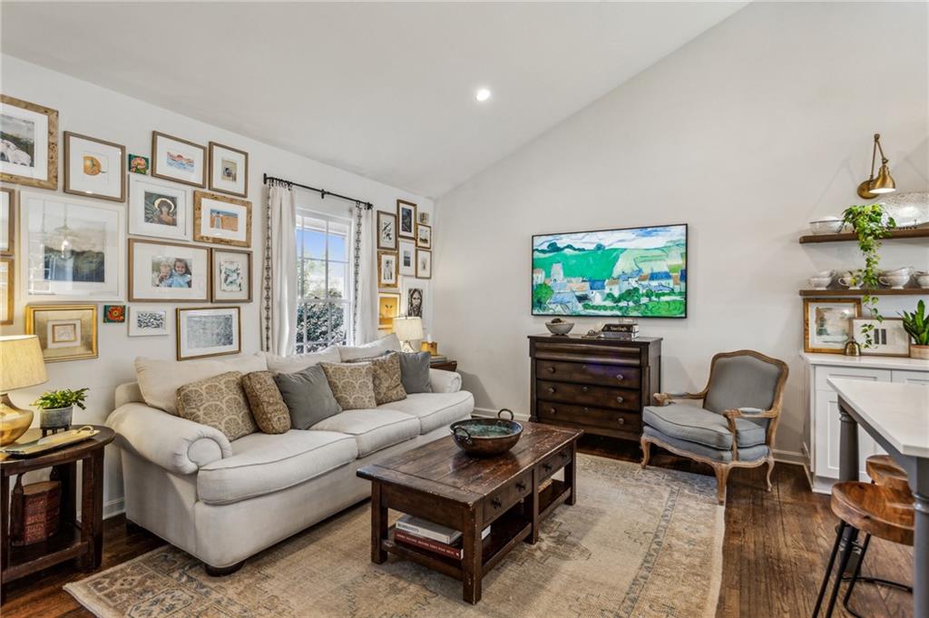 3372 Pine Meadow Road NW