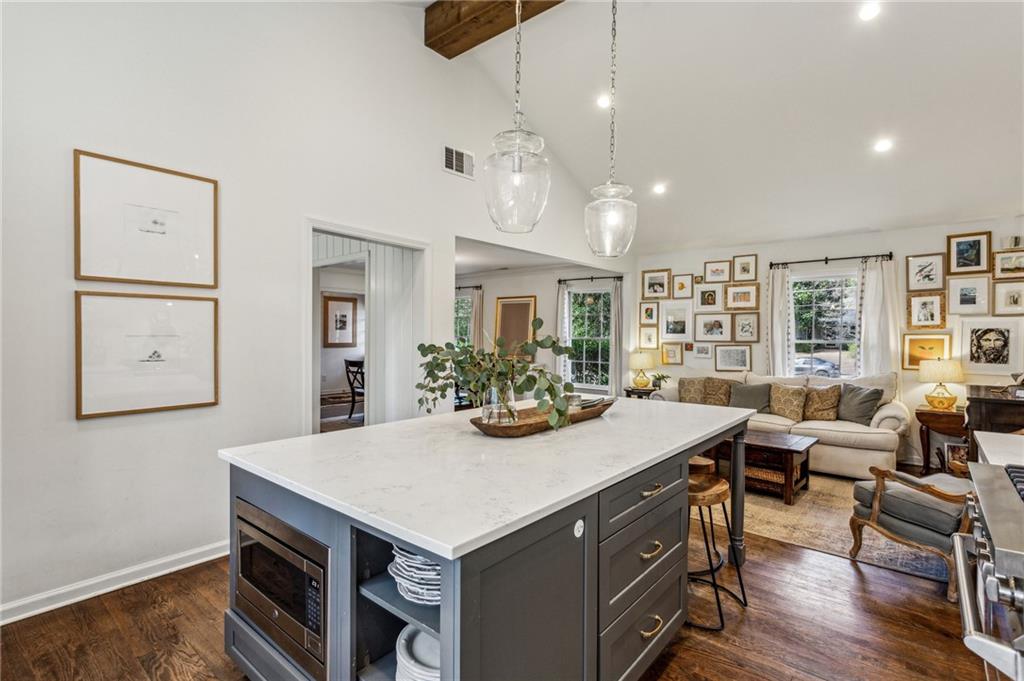 3372 Pine Meadow Road NW