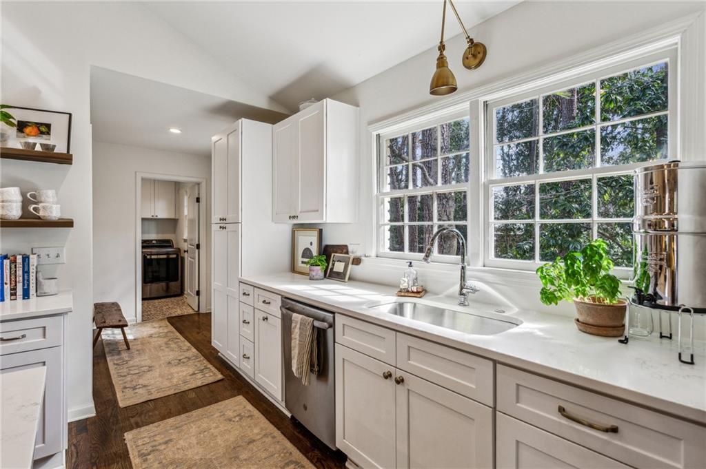 3372 Pine Meadow Road NW