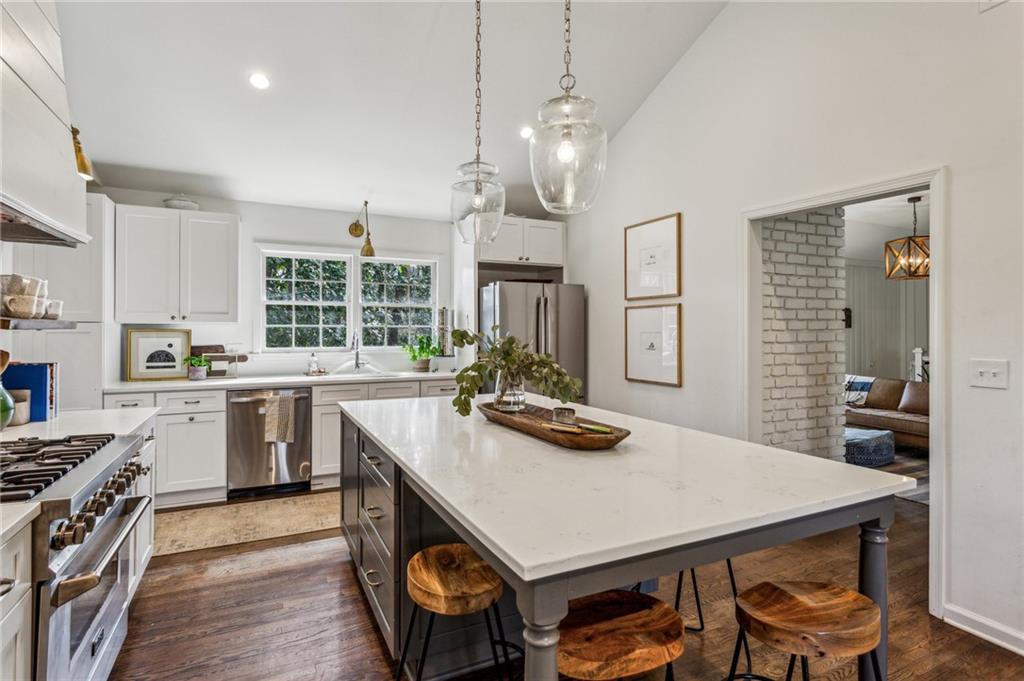 3372 Pine Meadow Road NW