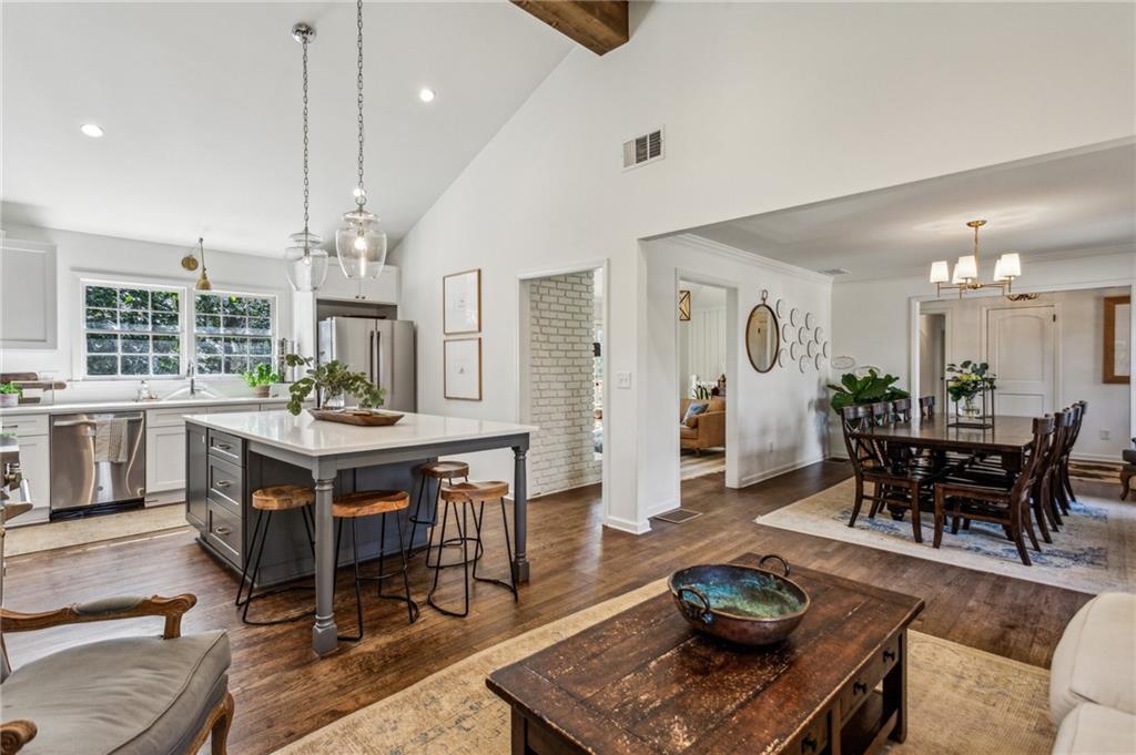 3372 Pine Meadow Road NW