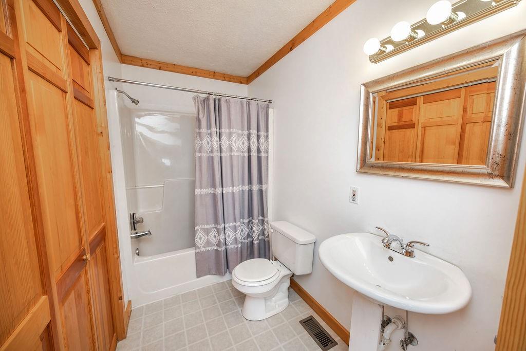 937 Aurora Lane