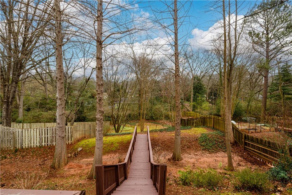 1046 Ashbury Drive