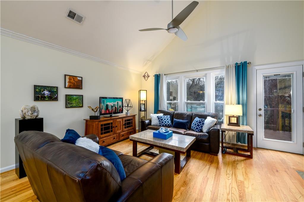 1046 Ashbury Drive