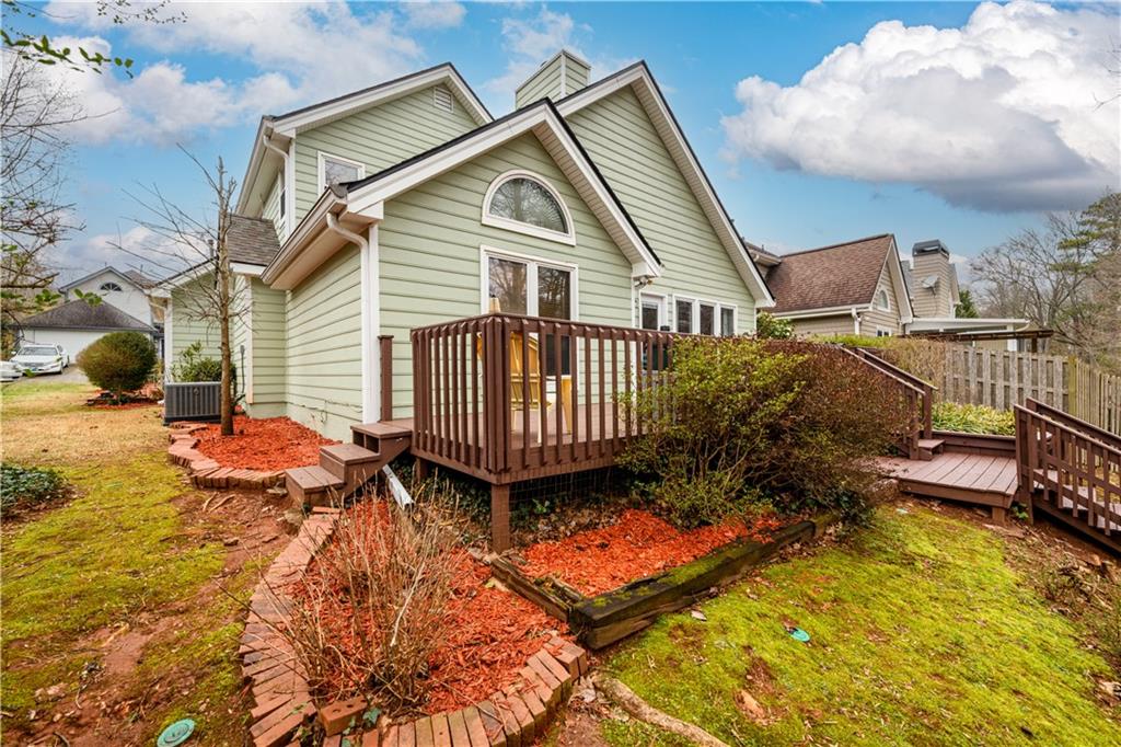 1046 Ashbury Drive