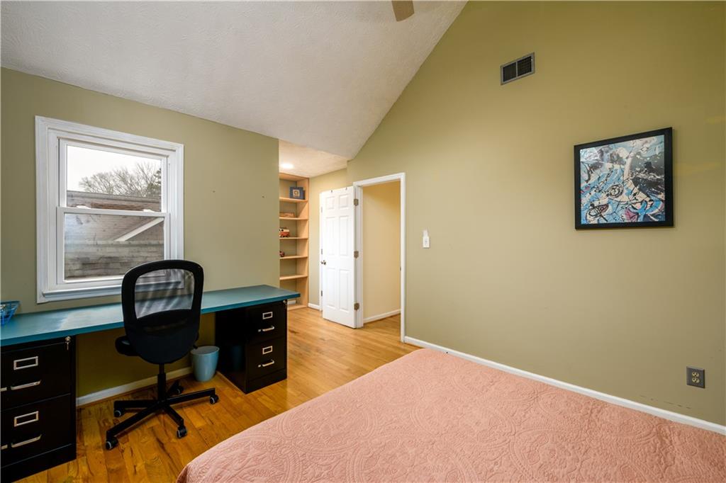 1046 Ashbury Drive