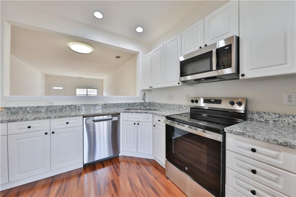 2359 Suwanee Pointe Drive