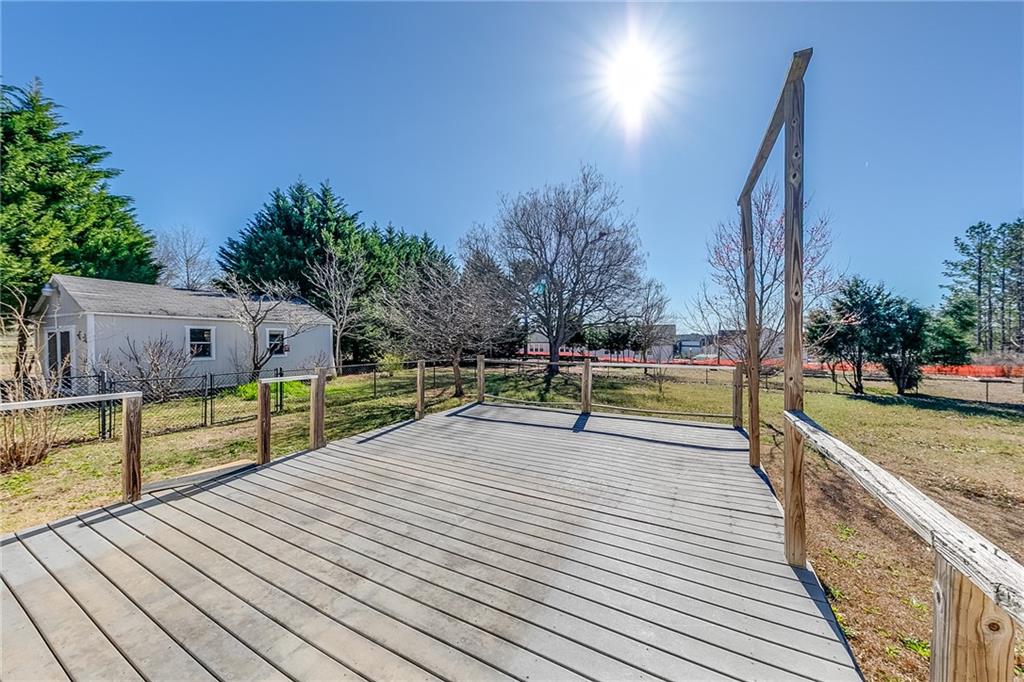 833 Lodgeview Drive