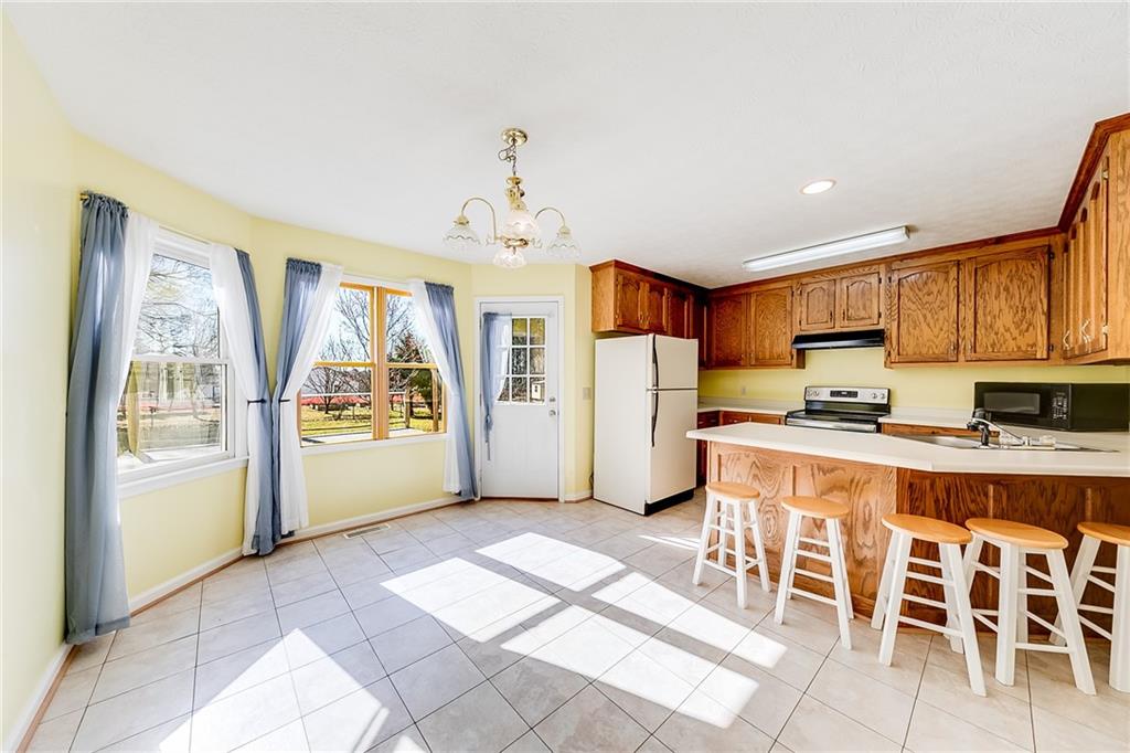 833 Lodgeview Drive