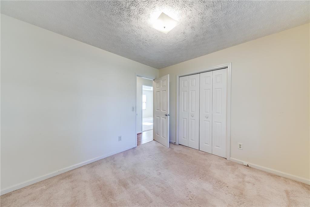 833 Lodgeview Drive