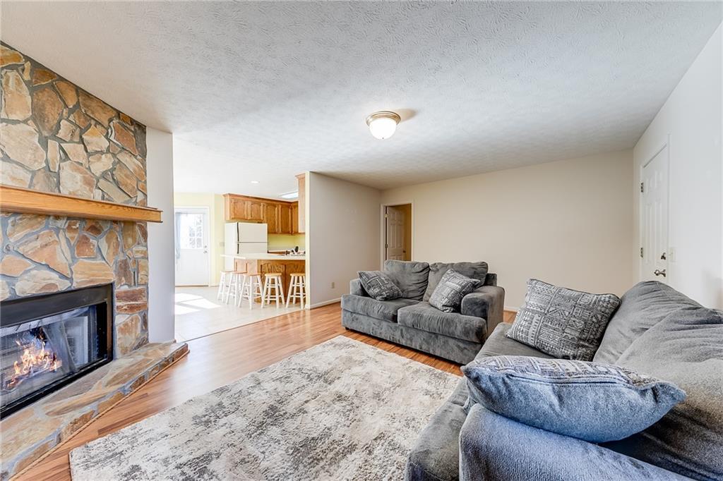 833 Lodgeview Drive