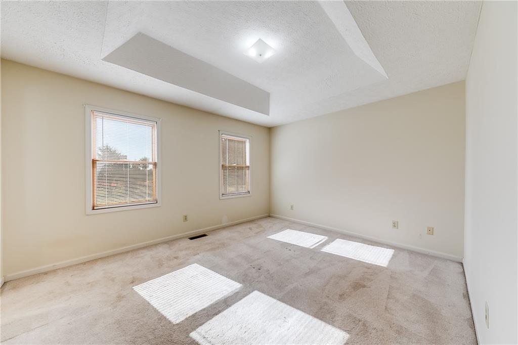833 Lodgeview Drive