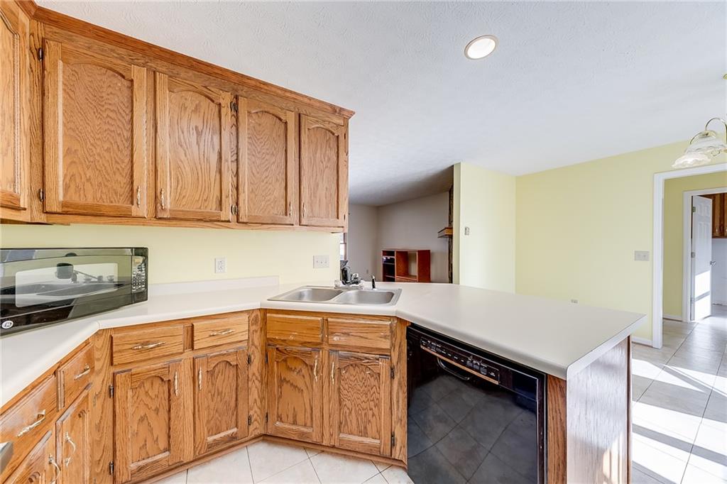 833 Lodgeview Drive