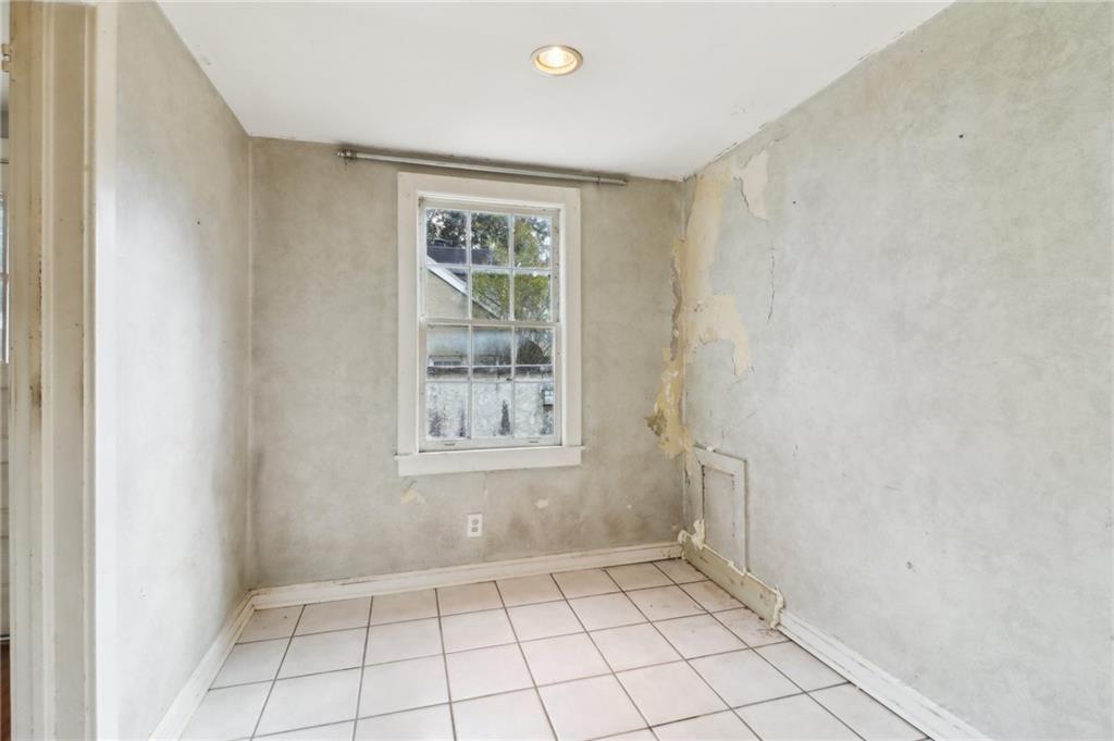 1815 Monroe Drive NE