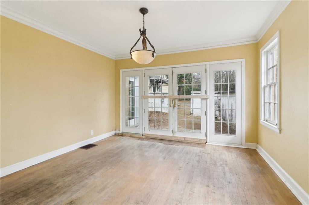 1815 Monroe Drive NE