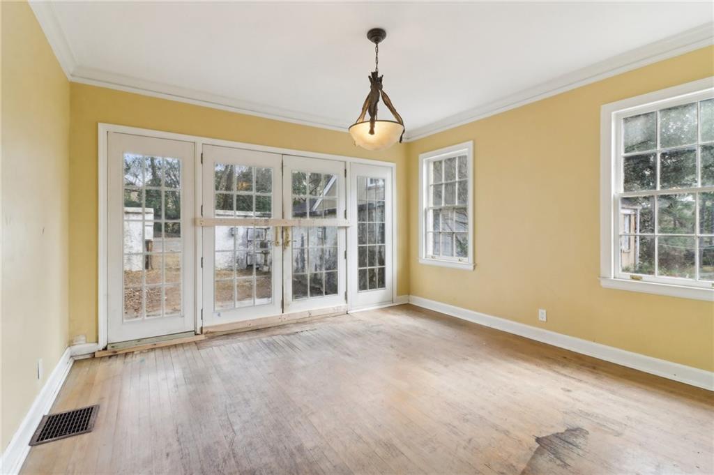 1815 Monroe Drive NE