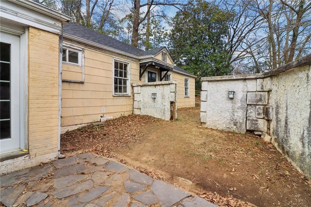 1815 Monroe Drive NE